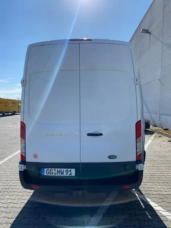 Gebraucht Ford Transit 131 PS (96 kW) 2018 Weiß Van / Kleinbus