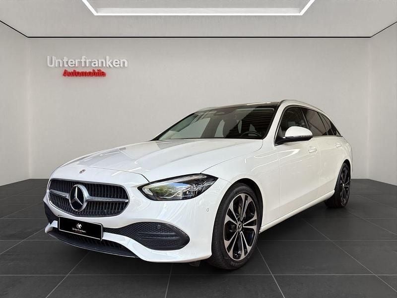Weiß Gebraucht 2022 Mercedes C200 Avantgarde Limousine | 26.980 € (Fairer Preis) - Bild 1/4