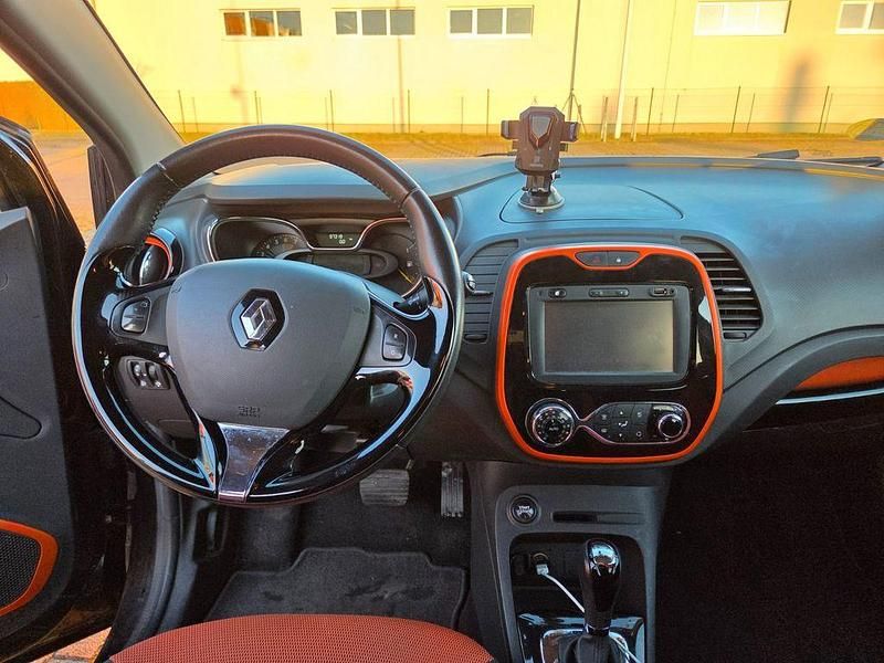 Gebraucht Renault Captur 120 PS (88 kW) 2015 Schwarz SUV