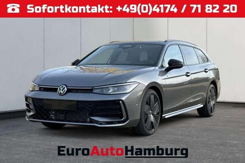 Diabasgrau metallic/grau Neu 2025 VW Passat R-line Kombi | 47.480 € (Superpreis) - Bild 1/4