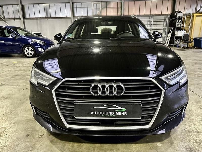 Gebraucht Audi A3 Sport 116 PS (85 kW) 2019 Schwarz Limousine