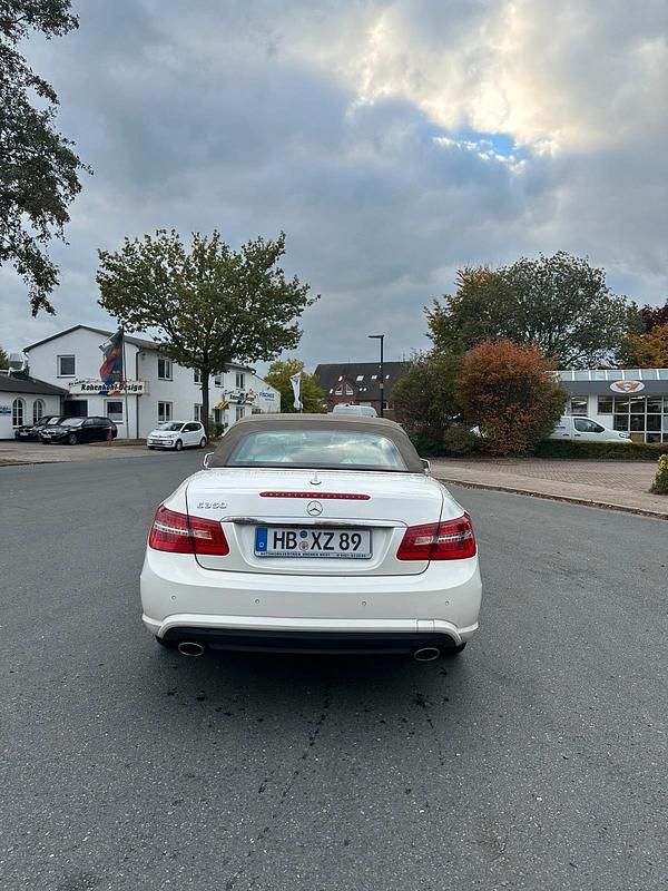 Weiß Gebraucht 2011 Mercedes E350 Cabrio | 9.950 € (Superpreis) - Bild 1/4