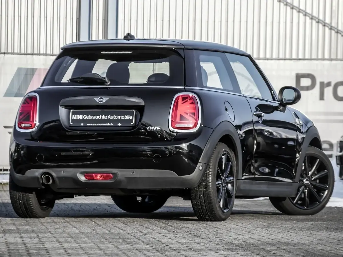 Gebraucht Mini ONE 102 PS (75 kW) 2018 Schwarz Kleinwagen