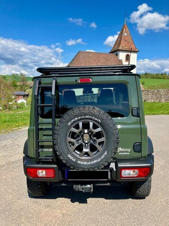 Second-hand Suzuki Jimny Comfort+ 102 CP (75 kW) 2020 Verde SUV