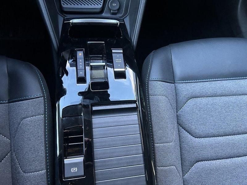 Gebraucht Citroën C4 131 PS (96 kW) 2024 Grau Limousine