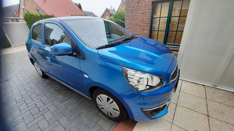 Blau Gebraucht 2018 Mitsubishi Space Star Kleinwagen | 8.400 € (Etwas zu teuer) - Bild 1/4