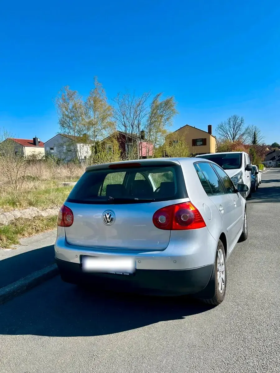 Gebraucht VW Golf V 102 PS (75 kW) 2004 Grau Kleinwagen