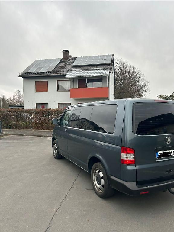 Gebraucht VW Caravelle 143 PS (105 kW) 2005 Grau Van / Kleinbus
