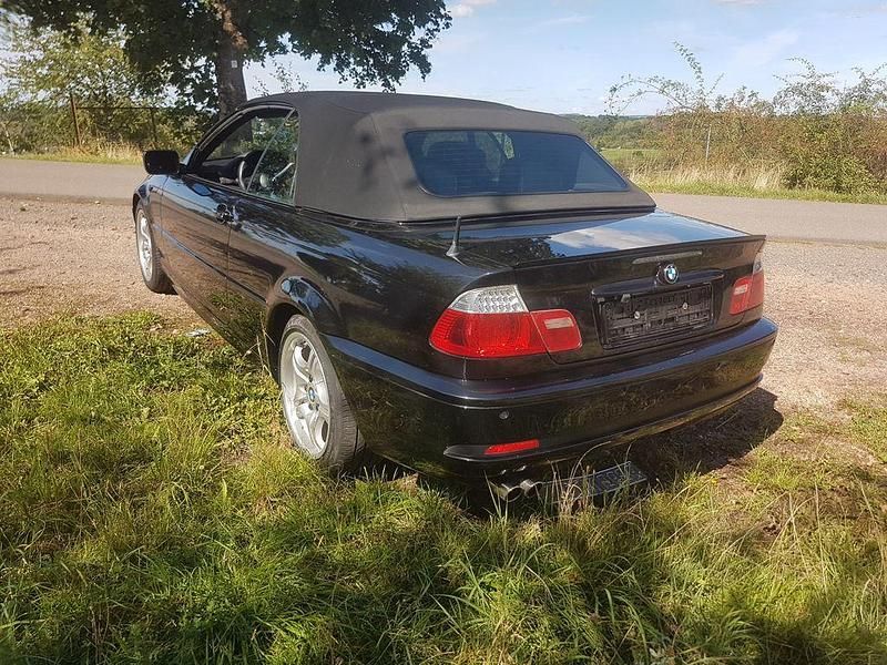 Gebraucht BMW 320 170 PS (125 kW) 2003 Schwarz Coupé