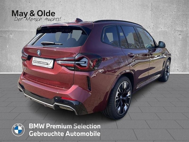 Gebraucht BMW iX3 M Sport 210 kW (286 PS) 2022 Rot SUV