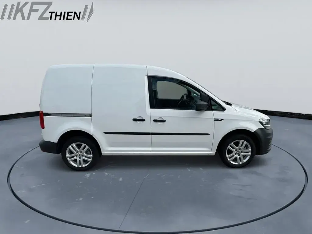 Gebraucht VW Caddy 102 PS (75 kW) 2020 Weiß Van / Kleinbus