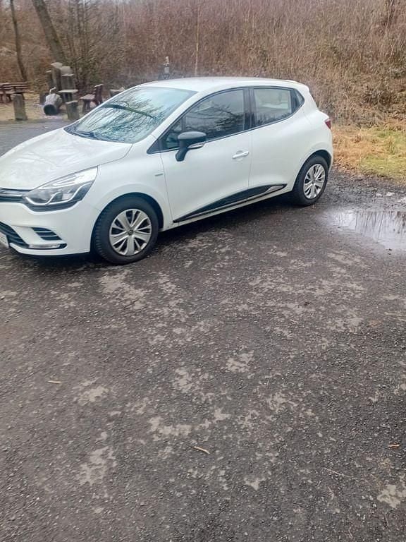 Gebraucht Renault Clio IV LIMITED 90 PS (66 kW) 2018 Weiß Limousine