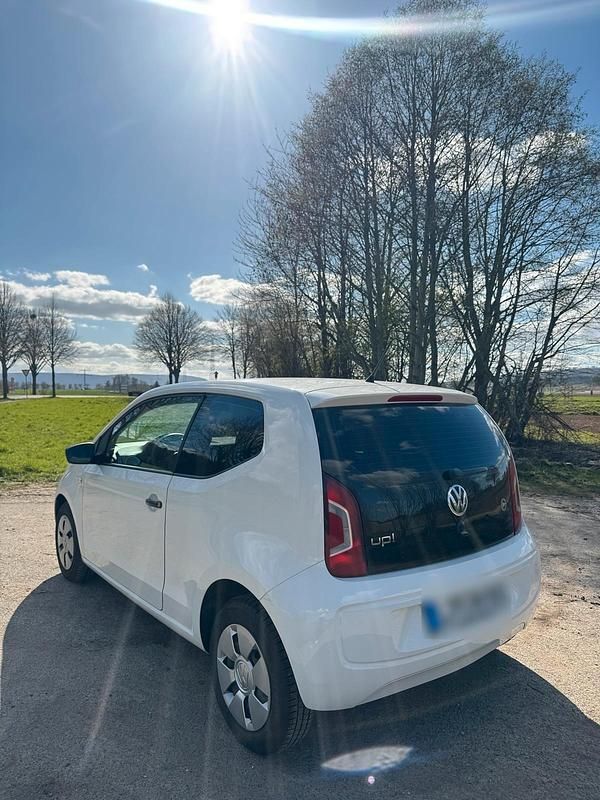 Gebraucht VW up! 60 PS (44 kW) 2016 Weiß Kleinwagen