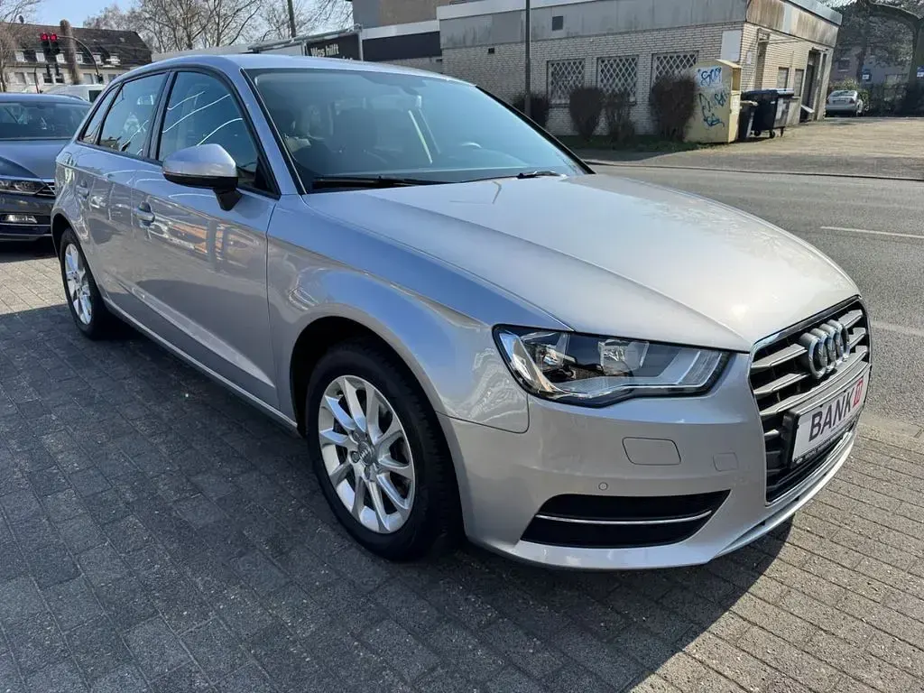 Gebraucht Audi A3 Sport 110 PS (80 kW) 2016 Silber Limousine