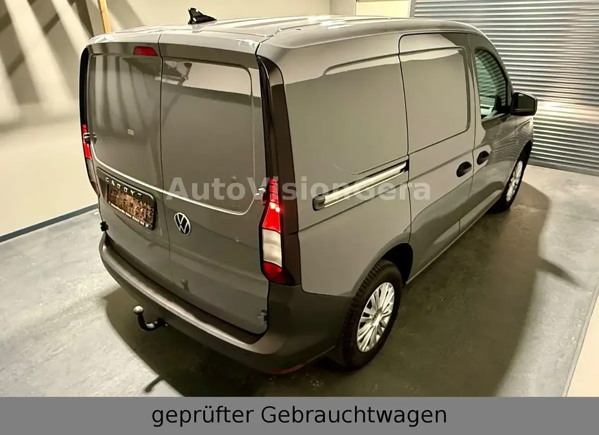 Gebraucht VW Caddy 102 PS (75 kW) 2022 Grau Van / Kleinbus