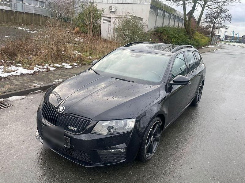 Schwarz Gebraucht 2016 Skoda Octavia RS Kombi | 9.950 € (Superpreis) - Bild 1/4