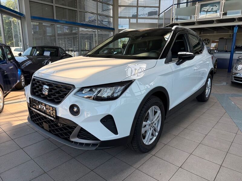 Nevada white Gebraucht 2023 Seat Arona FR SUV | 22.900 € (Fairer Preis) - Bild 1/4