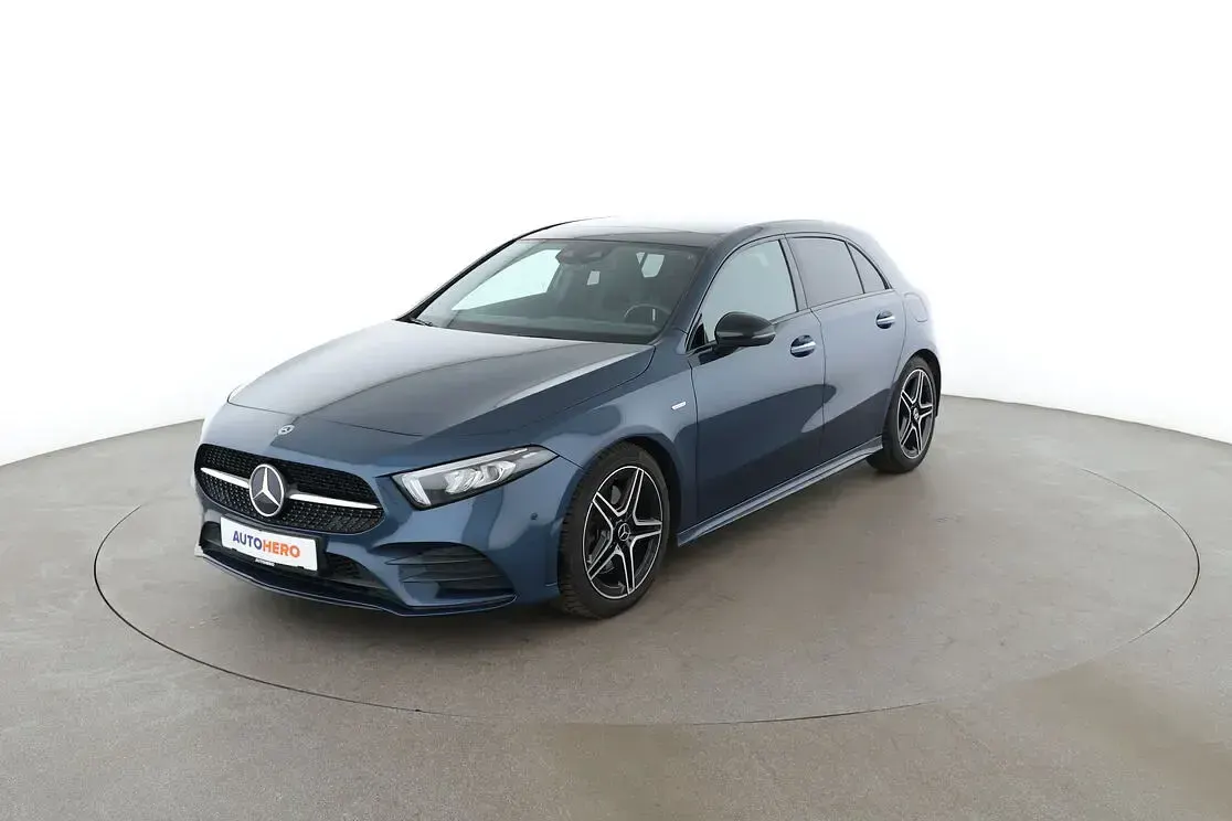 Gebraucht Mercedes A250 AMG line 224 PS (164 kW) 2020 Limousine