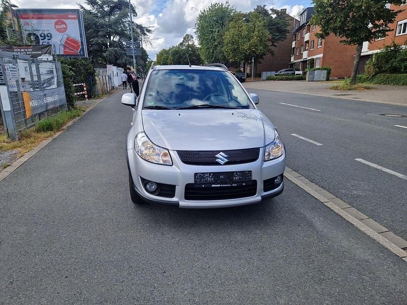 Silber Gebraucht 2007 Suzuki SX4 Club Kleinwagen | 6.000 € (Etwas zu teuer) - Bild 1/4
