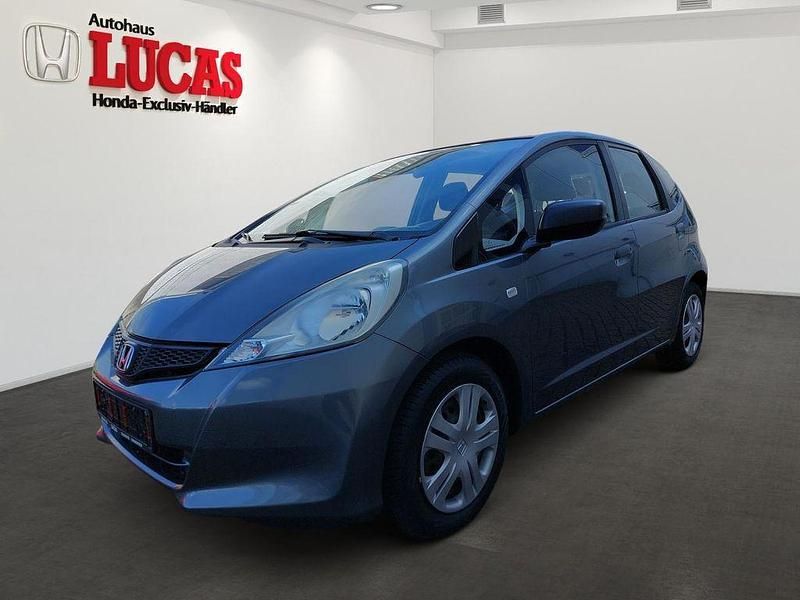 Grau Gebraucht 2015 Honda Jazz S Cool Kleinwagen | 8.480 € (Fairer Preis) - Bild 1/4