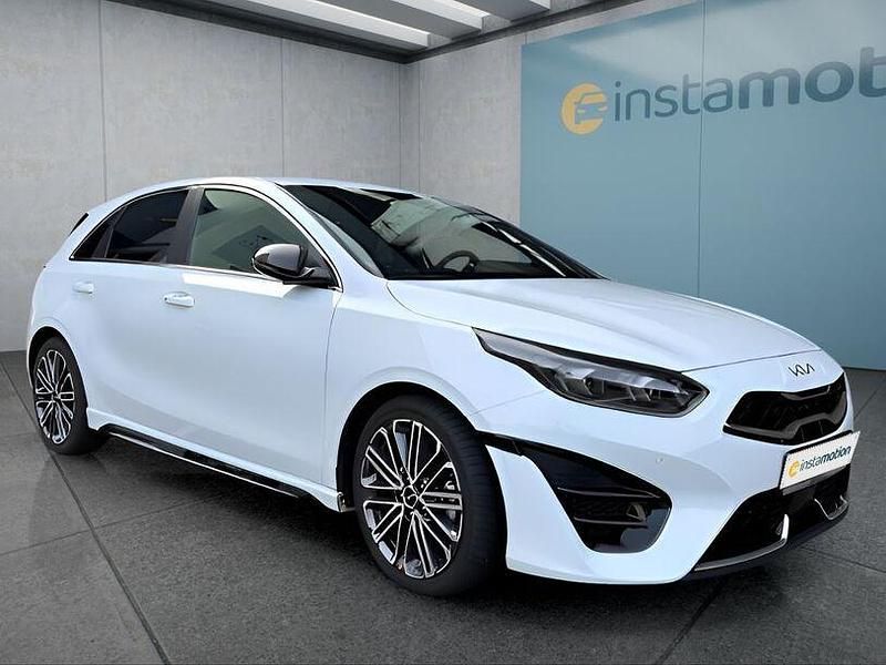 Gebraucht Kia Ceed 140 PS (102 kW) 2025 Weiss Kleinwagen