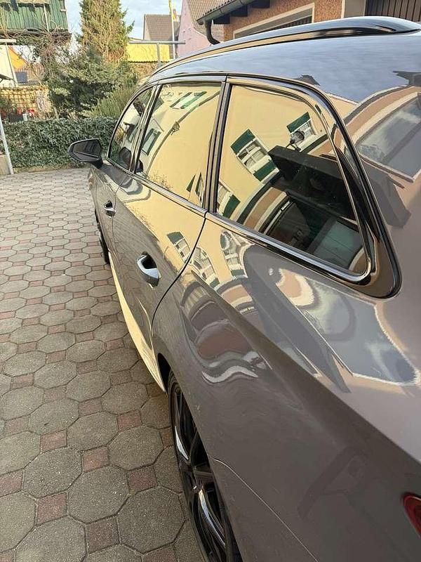 Gebraucht Cupra Leon VZ 245 PS (180 kW) 2022 Grau Kombi