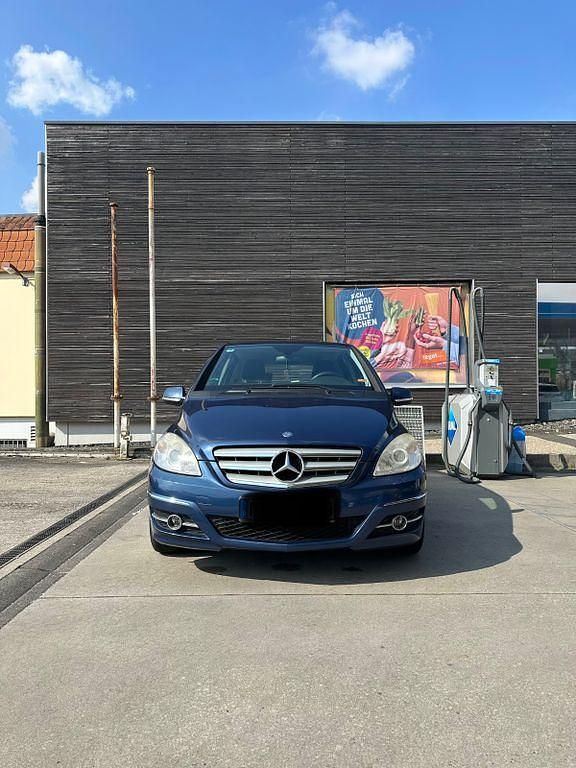 Gebraucht Mercedes B150 95 PS (69 kW) 2008 Blau Van / Kleinbus