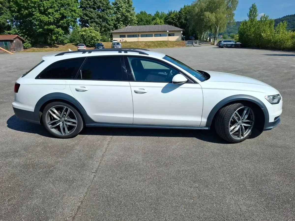 Gebraucht Audi A6 Allroad Ambiente 218 PS (160 kW) 2017 Weiß Kombi