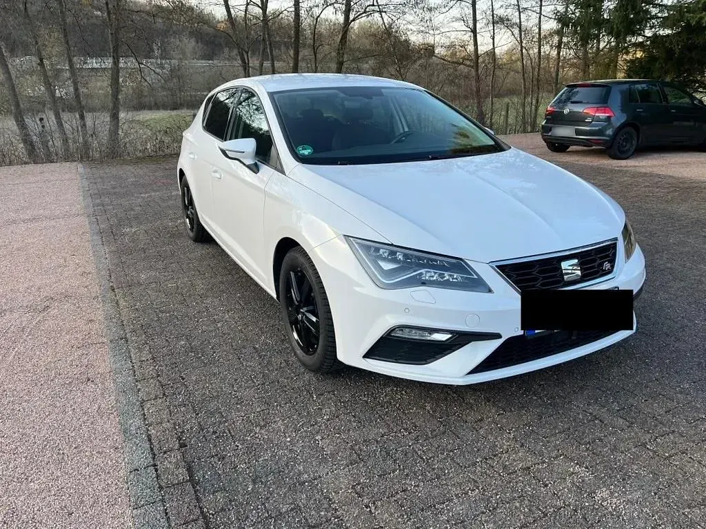 Usata Seat Leon FR 130 CV (95 kW) 2019 Bianco Berlina
