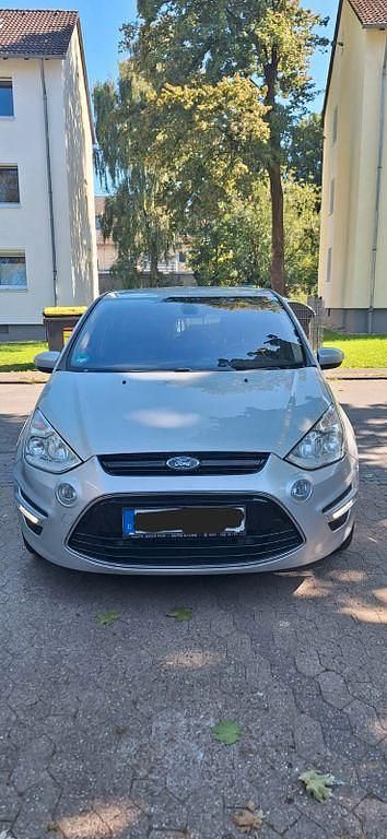 Silber Gebraucht 2012 Ford S-MAX Trend Van / Kleinbus | 6.200 € (Fairer Preis) - Bild 1/4