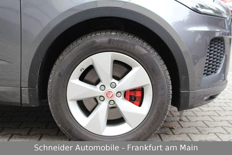 Käytetty Jaguar E-Pace R-Dynamic 241 HP (177 kW) 2018 Harmaa Katumaasturi