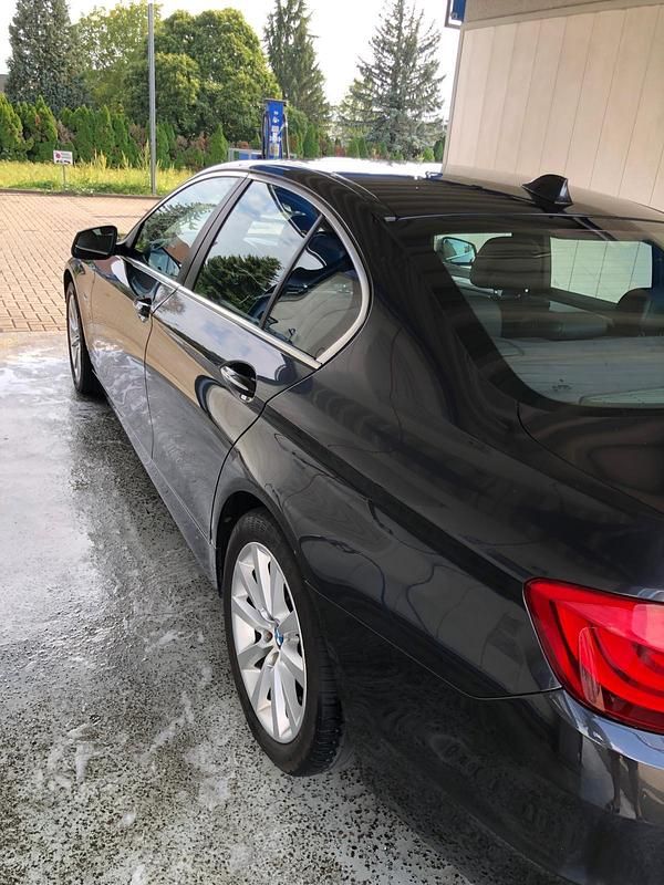 Gebraucht BMW 525 204 PS (150 kW) 2010 Schwarz Limousine