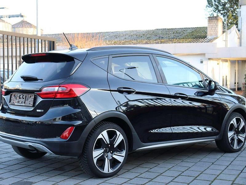 Gebraucht Ford Fiesta Active 125 PS (91 kW) 2023 Schwarz Limousine