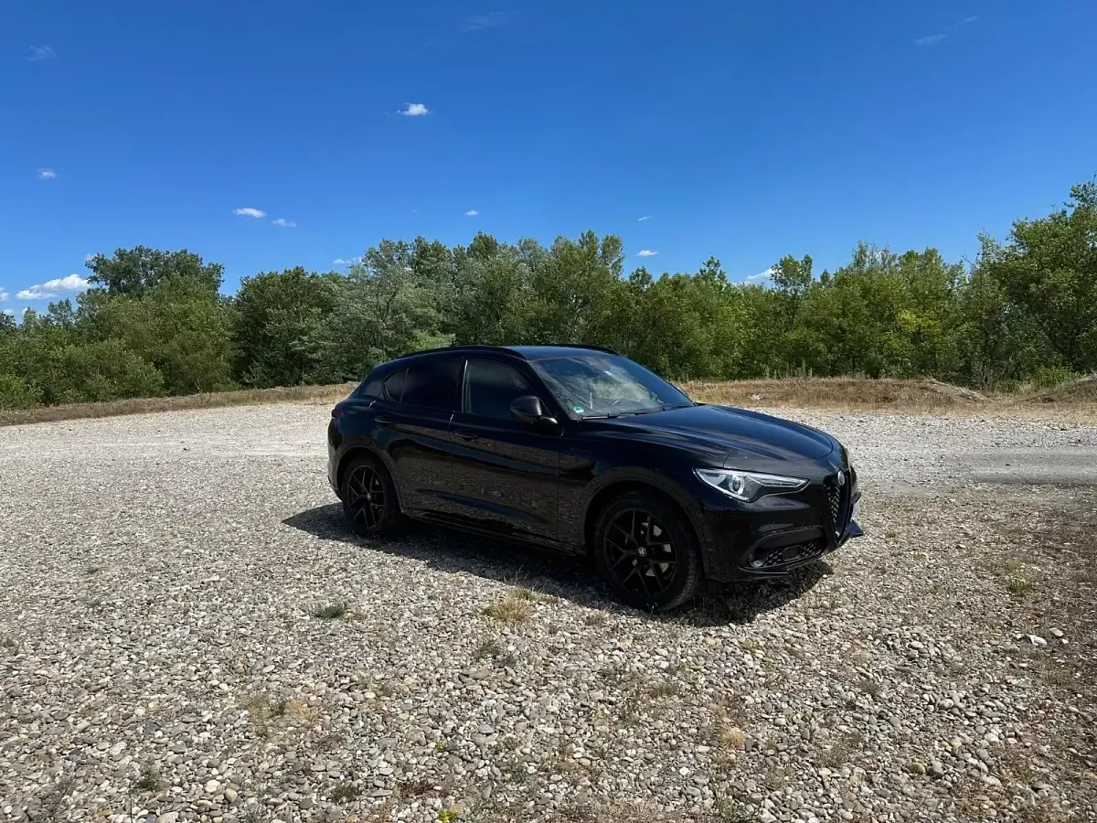 Gebraucht Alfa Romeo Stelvio Veloce 209 PS (153 kW) 2020 Schwarz SUV