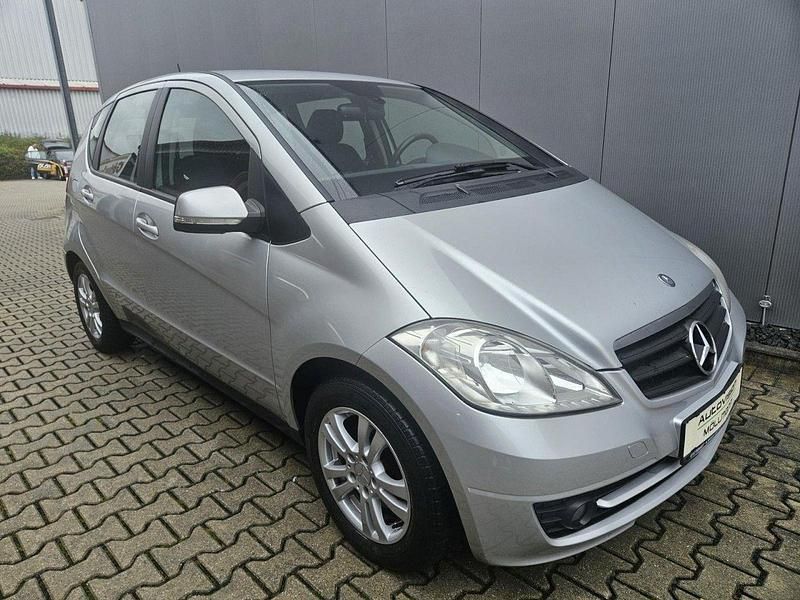 Gebraucht Mercedes A180 109 PS (80 kW) 2008 Silber Kleinwagen