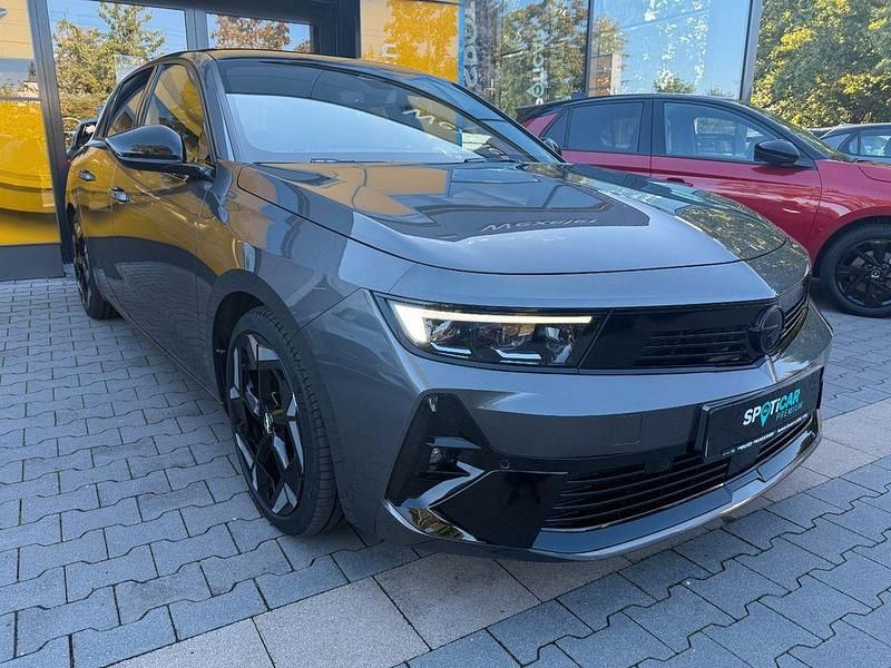 Grau Gebraucht 2024 Opel Astra GSe Limousine | 30.880 € (Fairer Preis) - Bild 1/4