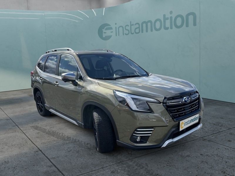 Grün Gebraucht 2023 Subaru Forester SUV | 37.630 € (Teuer) - Bild 1/4