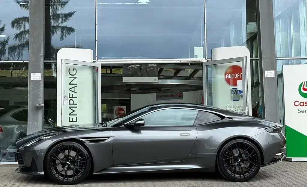 Gebraucht Aston Martin DB12 680 PS (500 kW) 2024 Grau Coupé