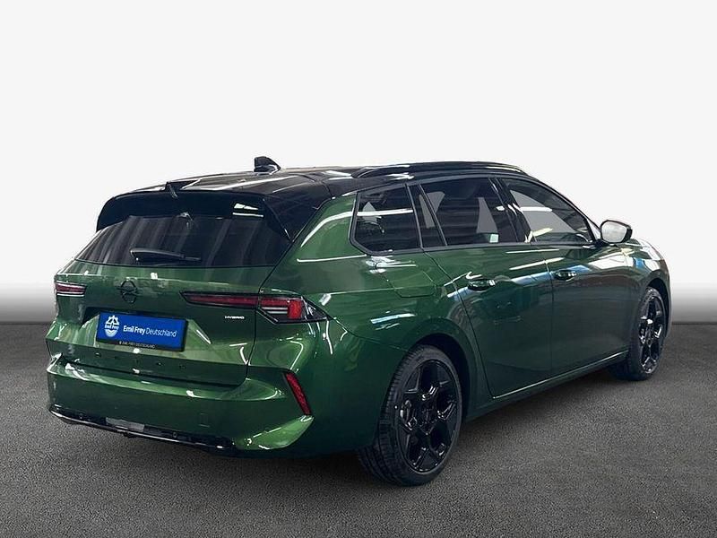 Neu Opel Astra Ultimate 136 PS (100 kW) 2026 Grün Kombi