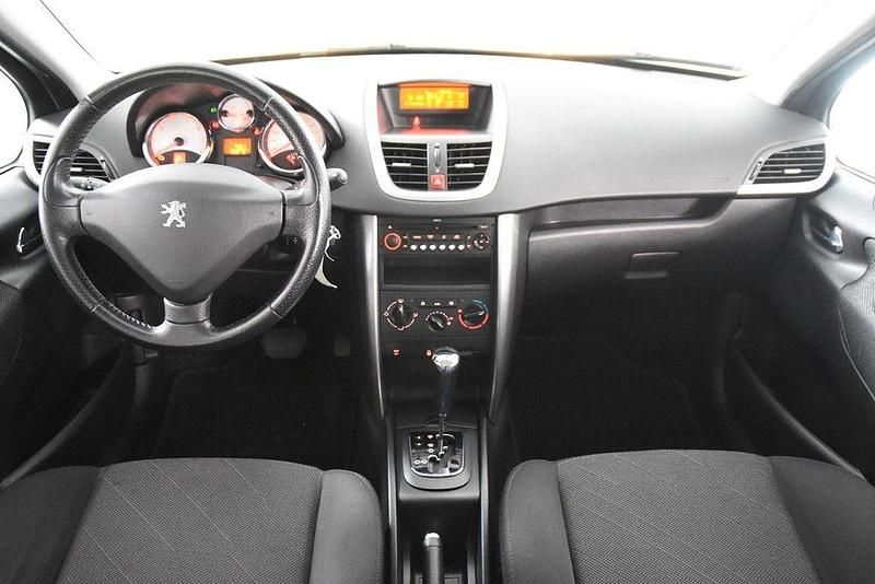 Usata Peugeot 207 120 CV (88 kW) 2008 Argento Berlina