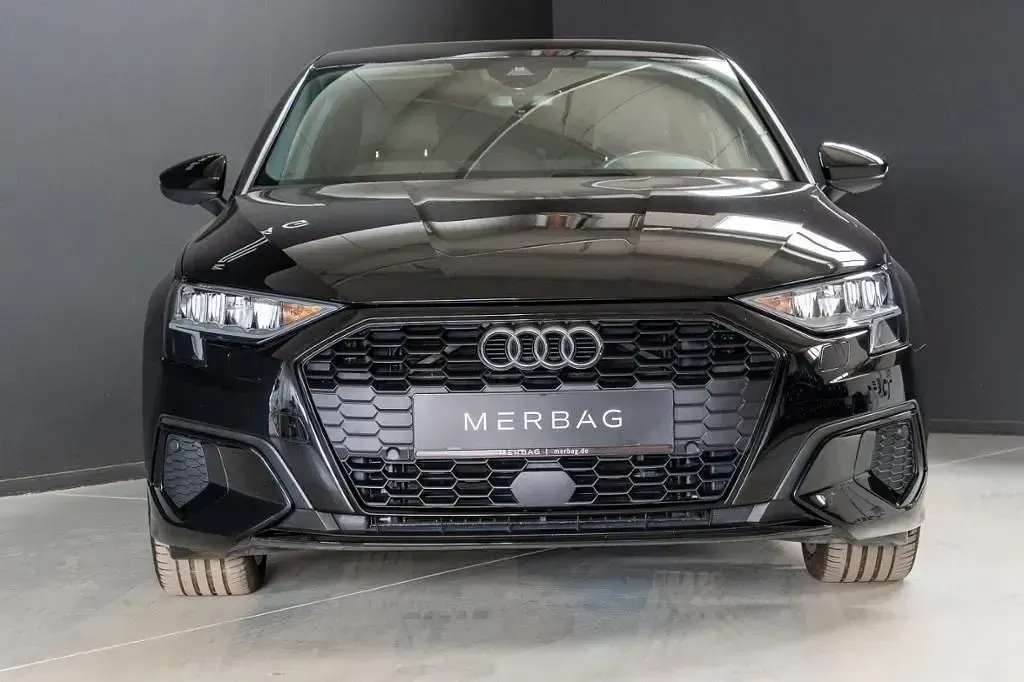 Gebraucht Audi A3 110 PS (80 kW) 2021 Schwarz Limousine
