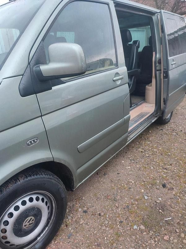 Gebraucht VW T5 174 PS (127 kW) 2004 Grün Van