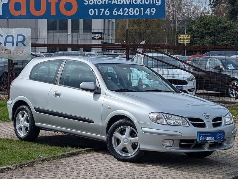 Gebraucht Nissan Almera Visia 82 PS (60 kW) 2000 Gold Kleinwagen