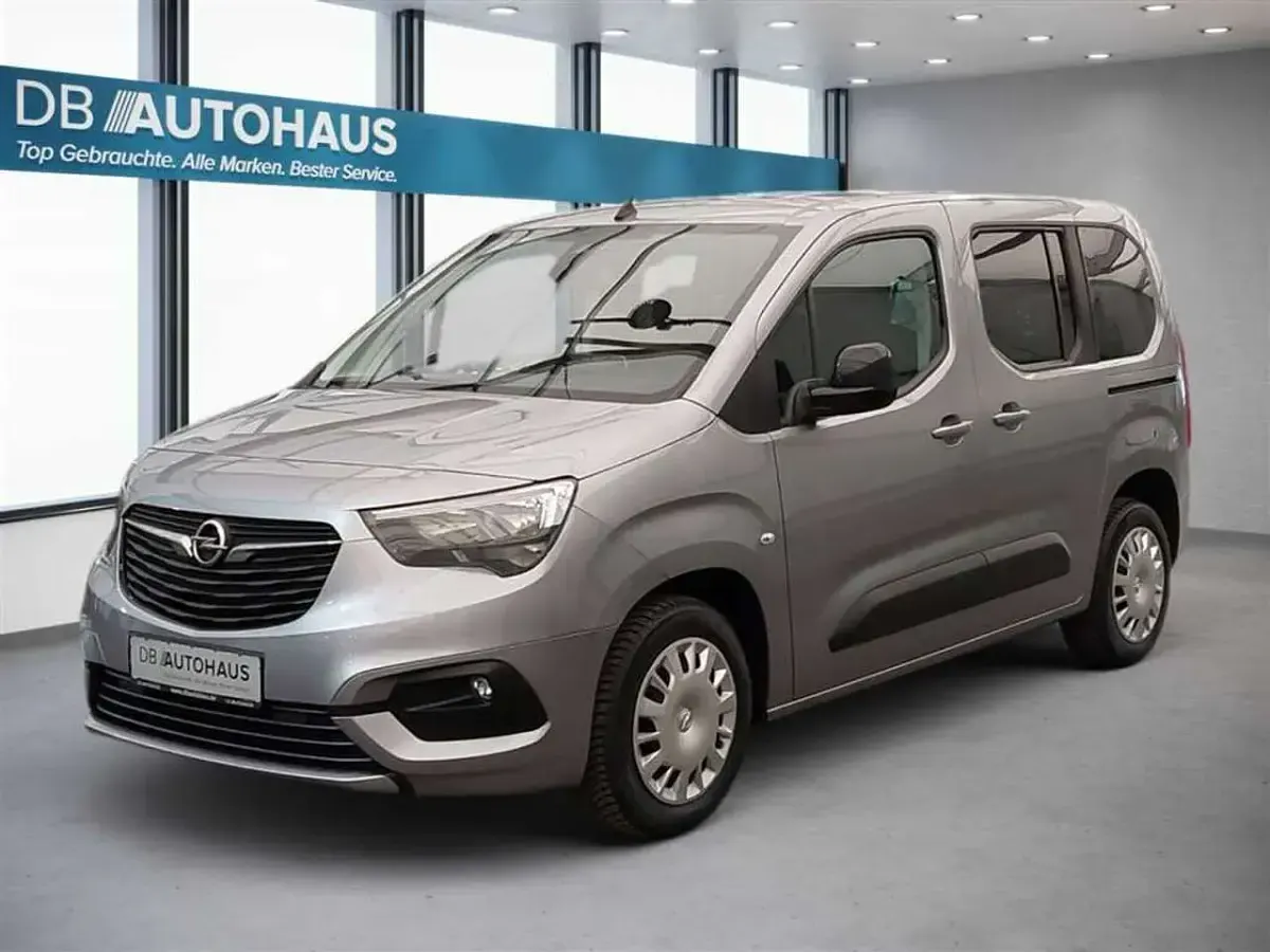 Gebraucht Opel Combo Life Elegance 131 PS (96 kW) 2022 Van / Kleinbus