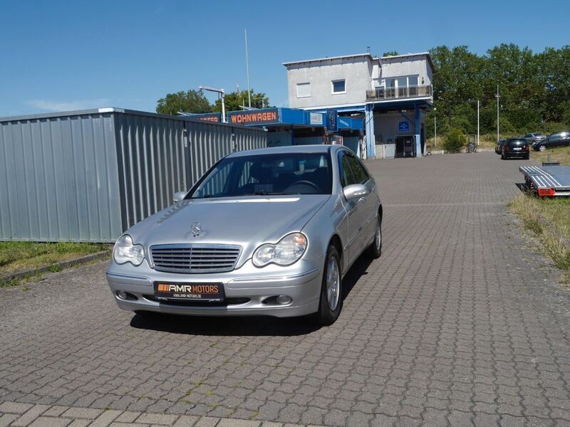 Silber Gebraucht 2002 Mercedes C180 Limousine | 3.790 € (Etwas zu teuer) - Bild 1/4