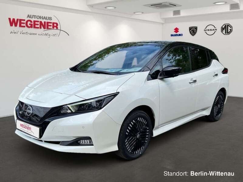 Pearl white/black m Neu 2024 Nissan Leaf N-Connecta Kleinwagen | 23.870 € (Guter Preis) - Bild 1/4
