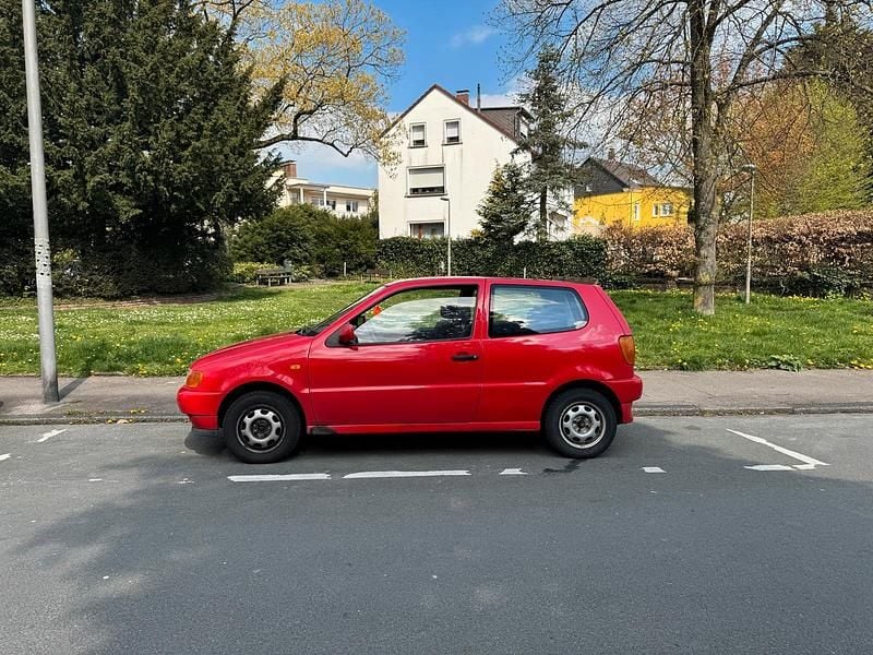Gebraucht VW Polo 75 PS (55 kW) 1998 Rot Kleinwagen