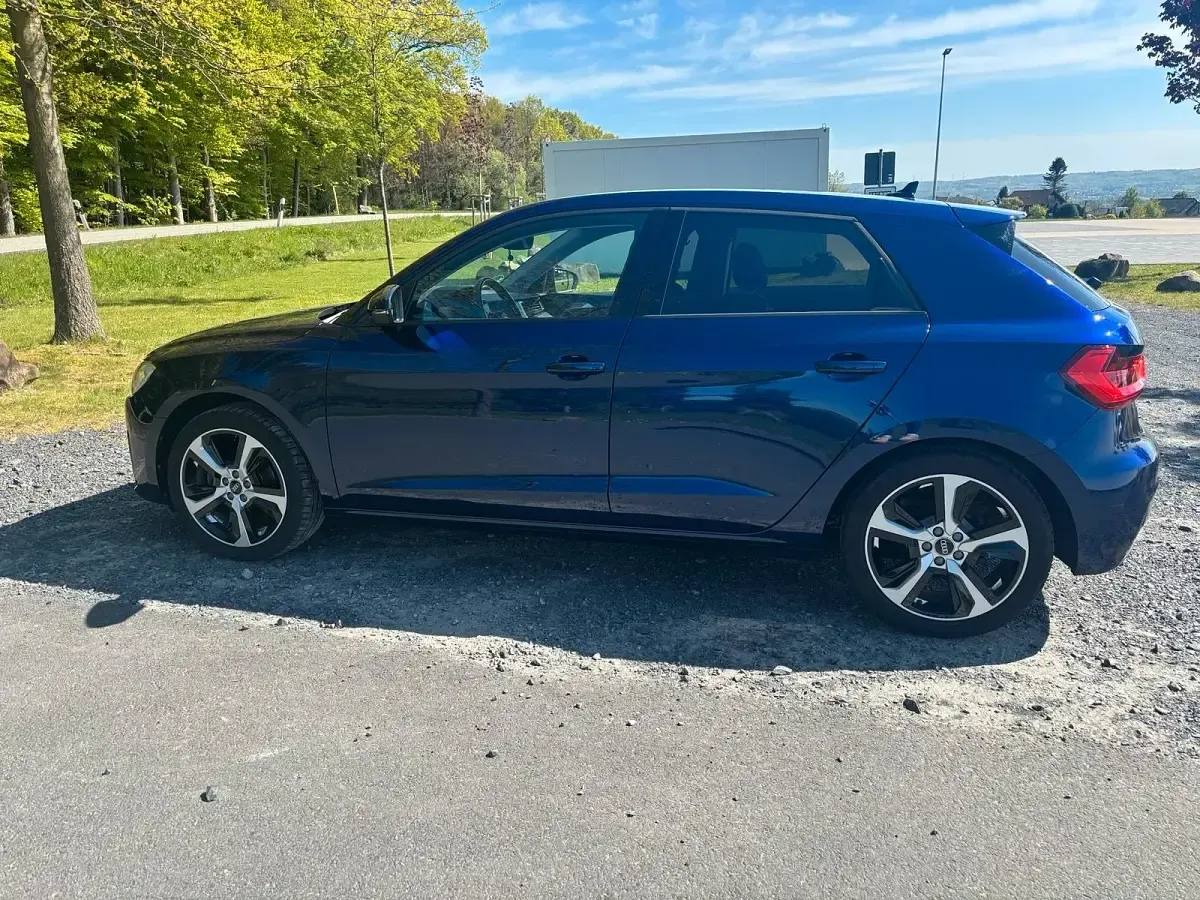Gebraucht Audi A1 Sportback 110 PS (80 kW) 2023 Blau Kleinwagen