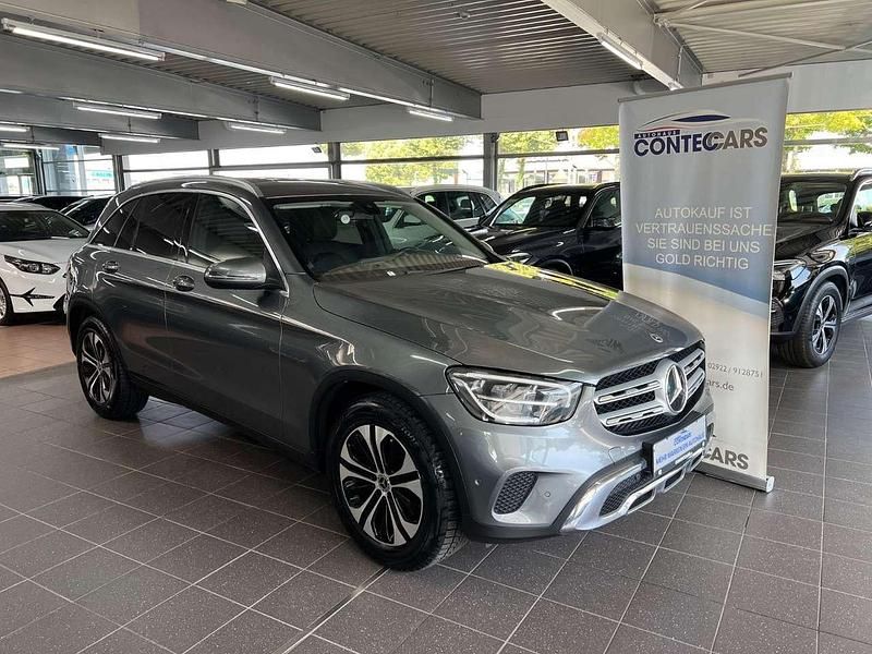 Selenitgrau Gebraucht 2021 Mercedes GLC200 SUV | 32.700 € (Superpreis) - Bild 1/4