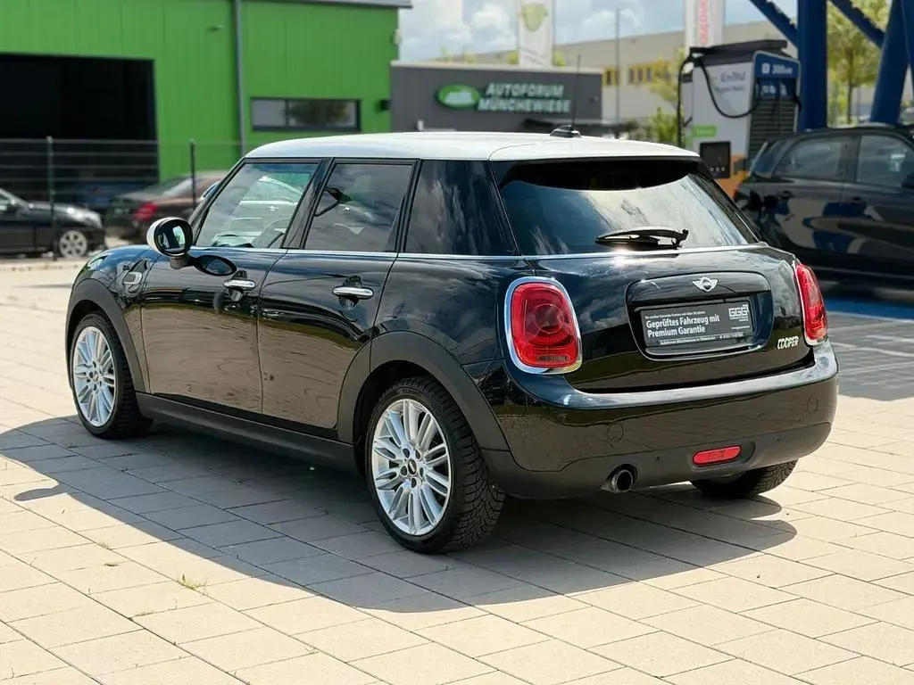 Gebraucht Mini Cooper 136 PS (100 kW) 2016 Schwarz Kleinwagen